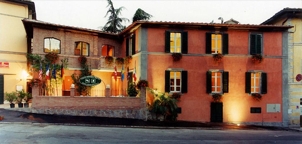مبيت وإفطار فيلا بيكولا سيينا المظهر الخارجي الصورة